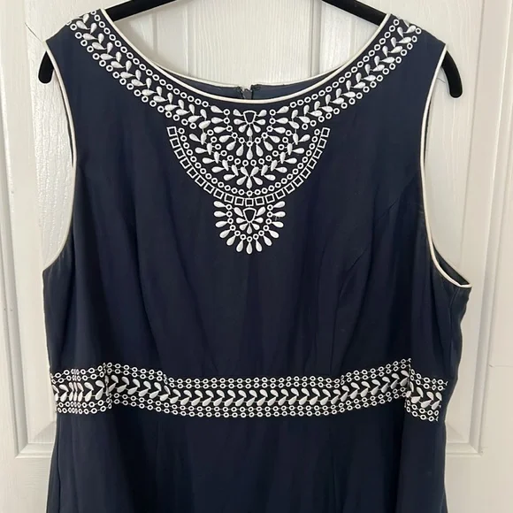 Jessica Howard sleeveless dress. - Picture 3 of 12